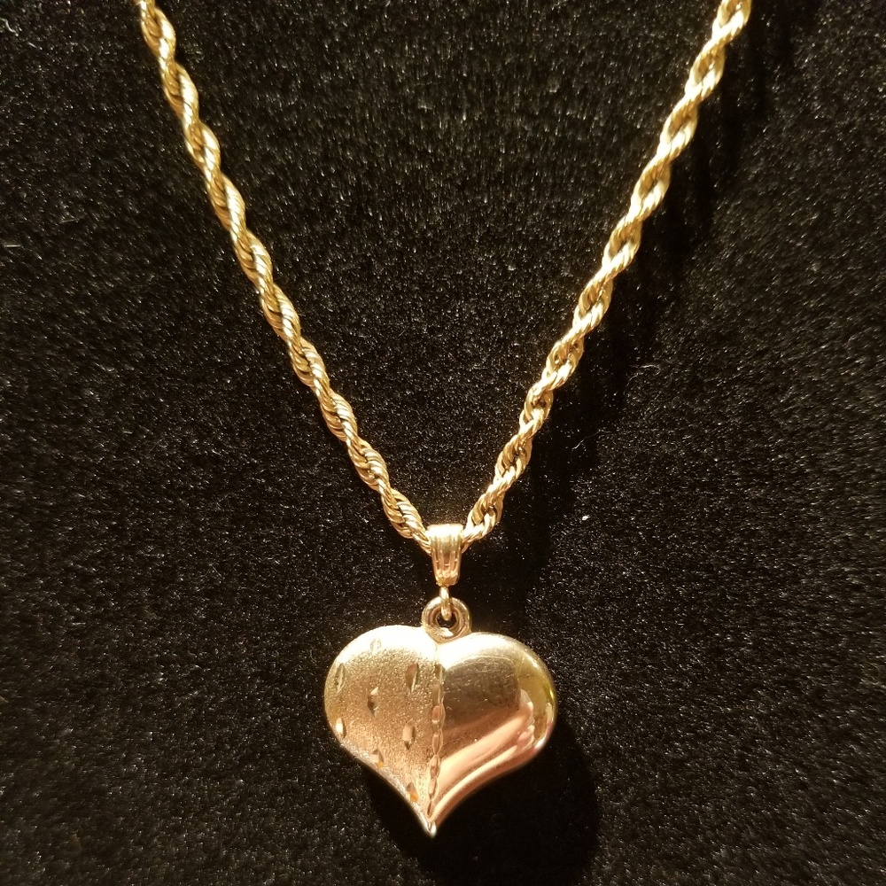 14K Milor puffy heart pendant/charm